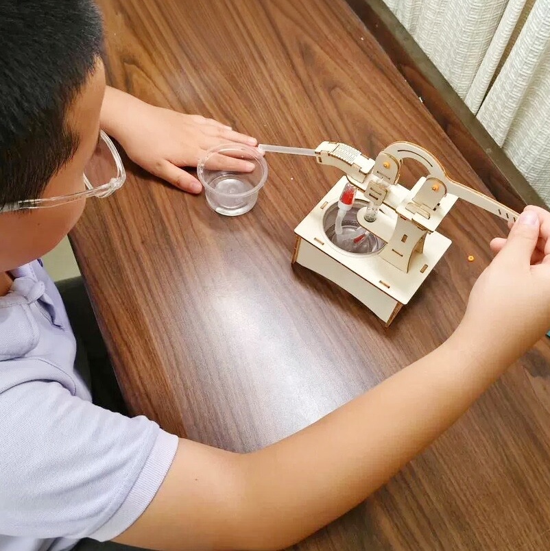 ชุดประกอบแบบจำลองบ่อน้ำปั๊มมือ - Science Diy Model บทวิจารณ์และราคา